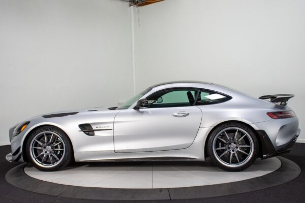 Motorenn---2020-Mercedes-Benz-AMG-GT-R-Pro-04